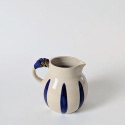 Pichet rond rayé bleu