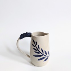 Pichet branche fleurie 2