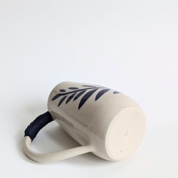 Pichet branche fleurie 2