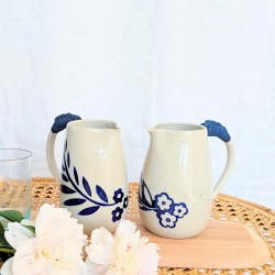 Pichet branche fleurie 1